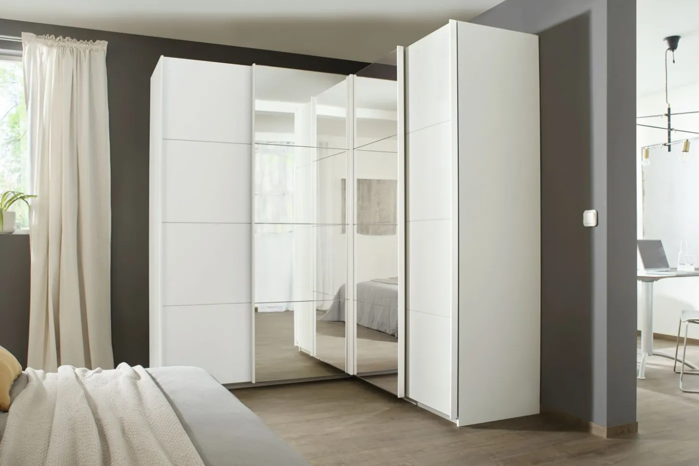 Schwebetüreneckschrank QUADRA