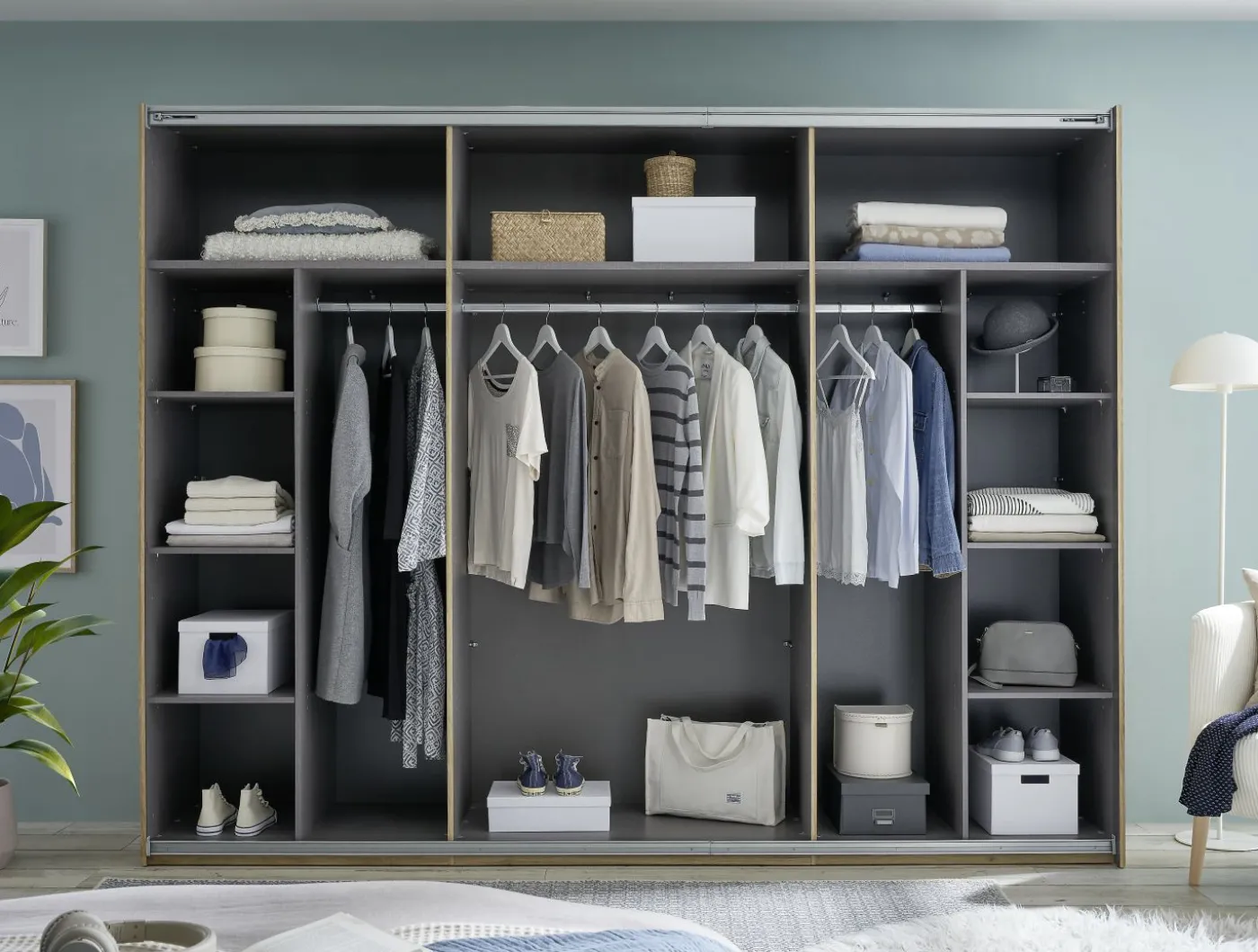 Schwebetürenschrank MESIO